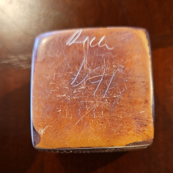 Beautifully Hand Carved Soapstone Cubic Elephant Box - Picture 2 of 9